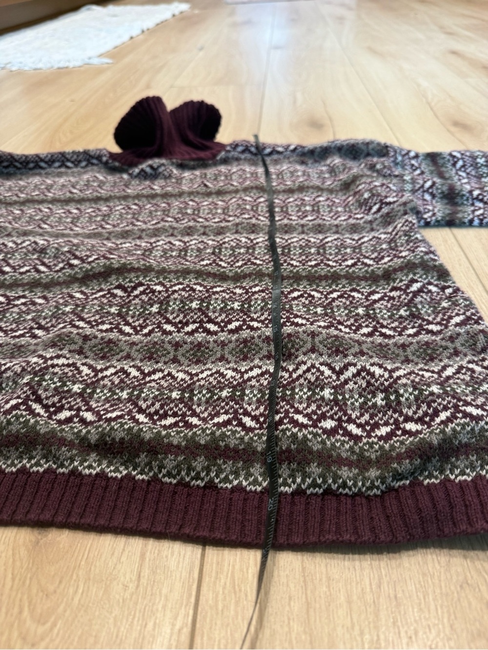 Eddie Bauer Maroon and Green Fair Isle Turtleneck Sweater - Picture 6 of 7